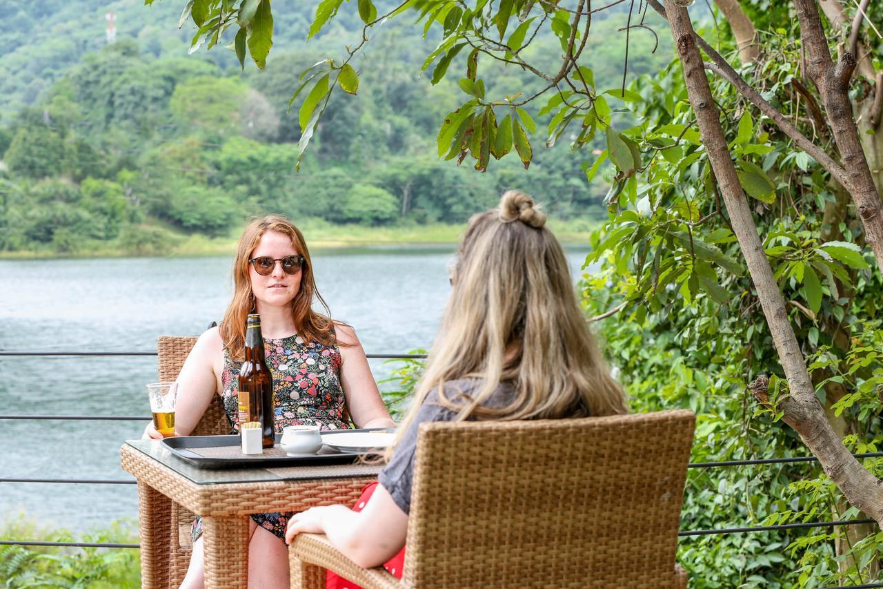Huluganga Ridge, Kandy Karalliyadda Exteriér fotografie